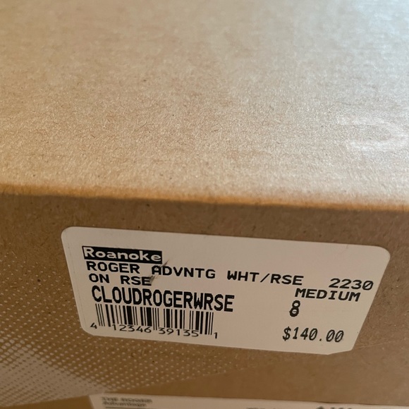 ON CLOUDROGER WRSE LADIES SIZE 8, EUC - Picture 2 of 3